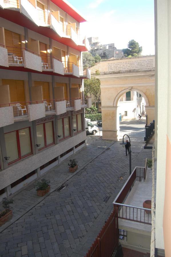Grand Hotel Moroni Finale Ligure Esterno foto