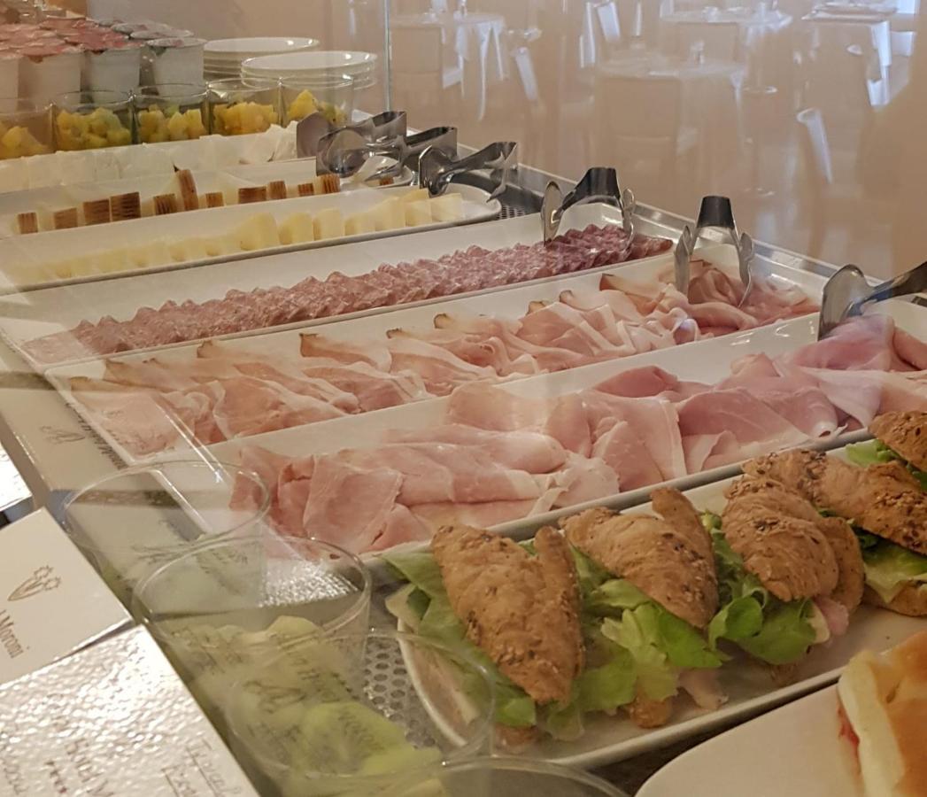 Grand Hotel Moroni Finale Ligure Esterno foto