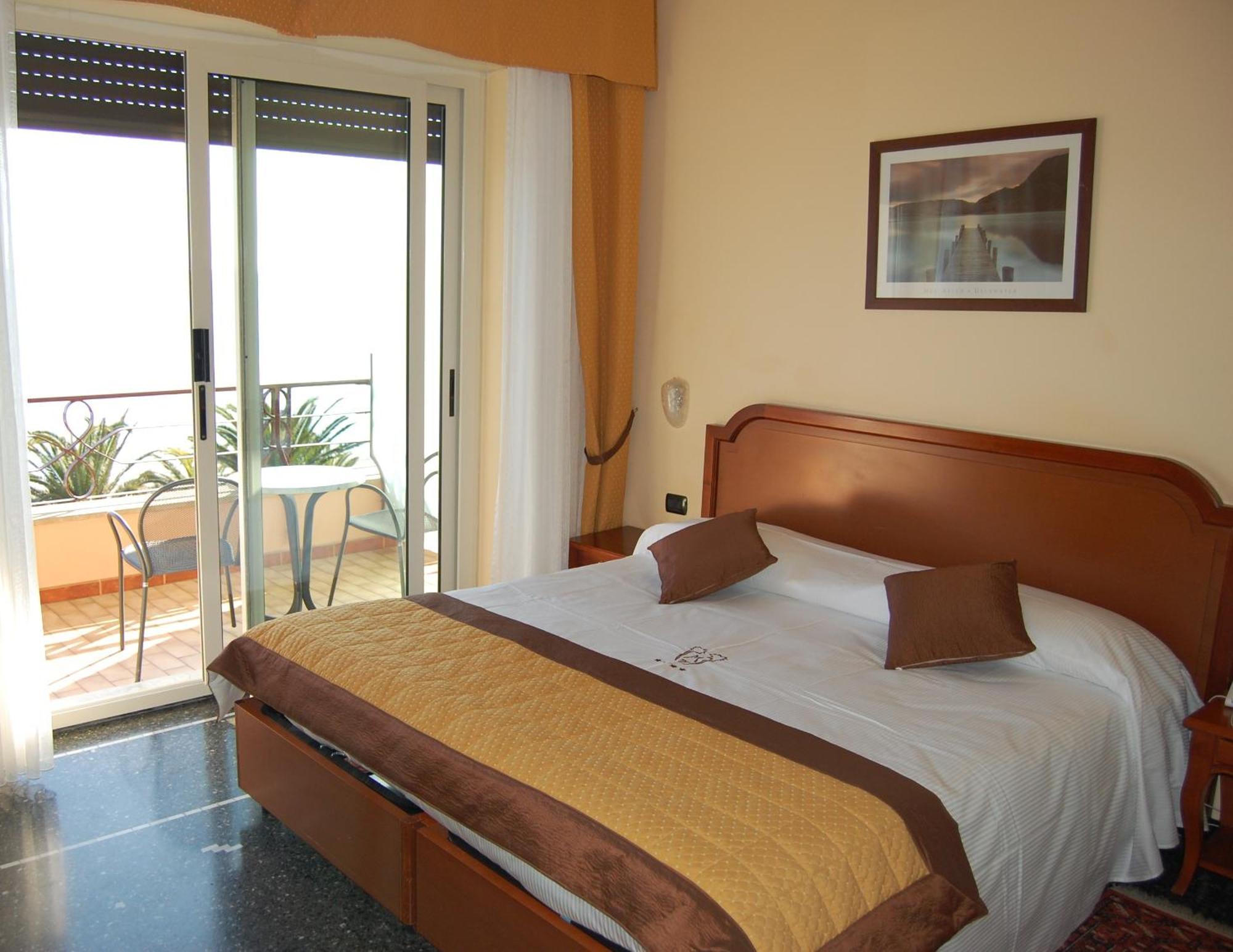 Grand Hotel Moroni Finale Ligure Esterno foto
