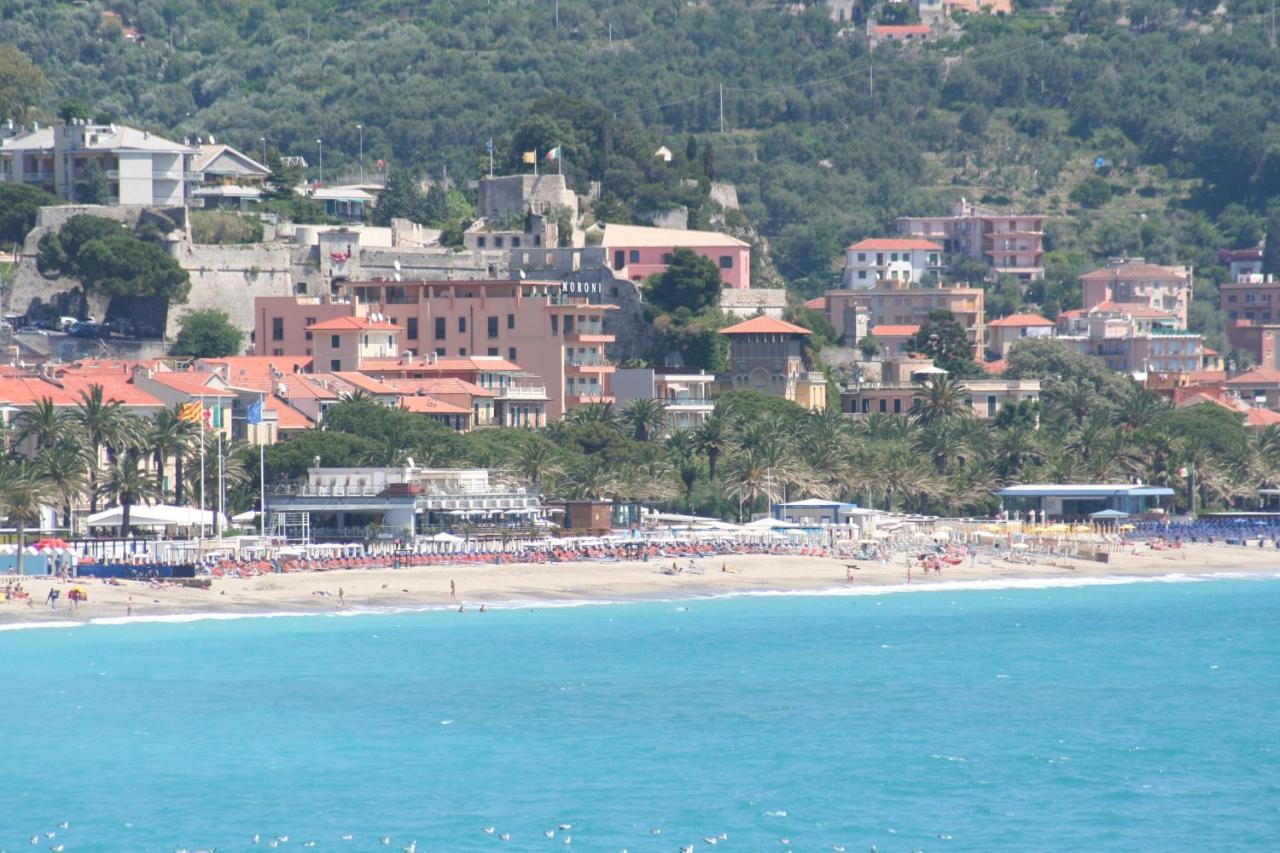 Grand Hotel Moroni Finale Ligure Esterno foto